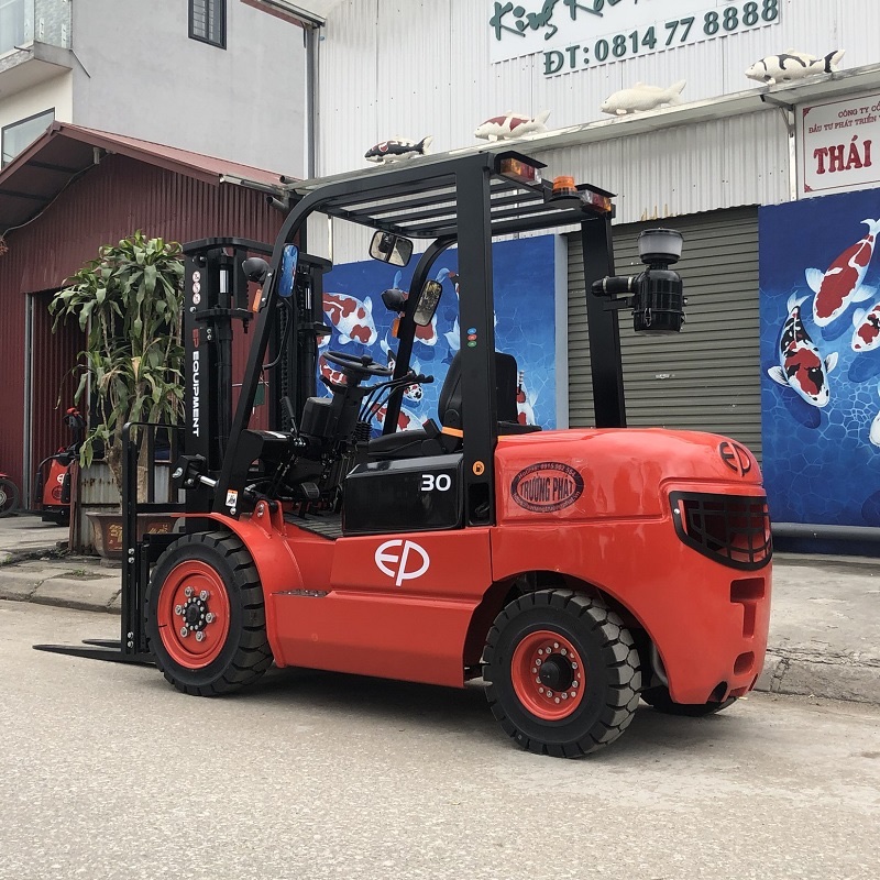 Xe nâng dầu 3 tấn CPCD30T8