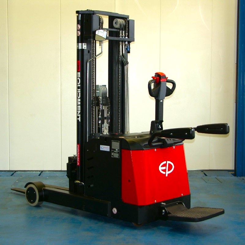 Xe nâng CQE12R 1,2 tấn