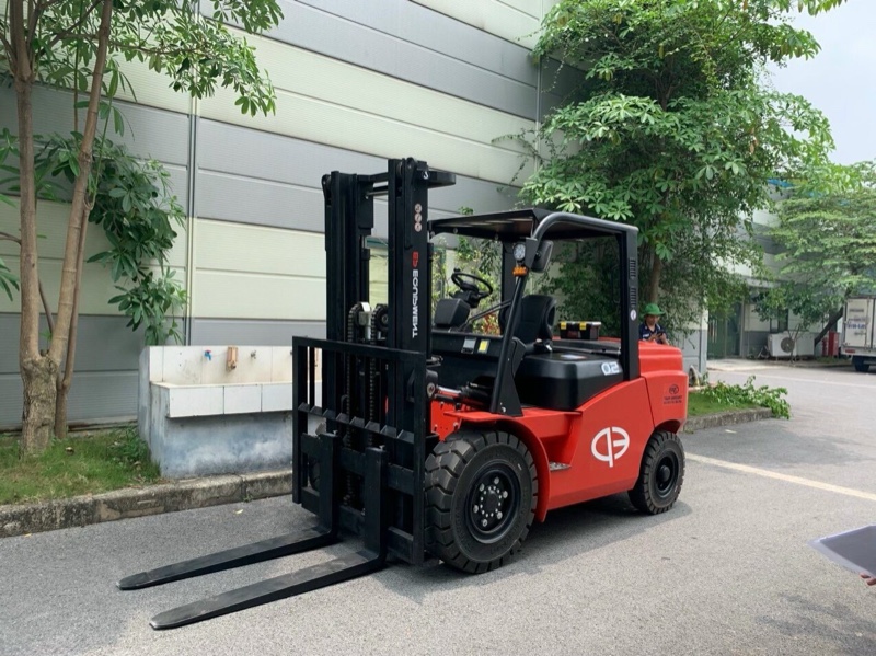Xe nâng dầu ngồi lái CPCD50T8
