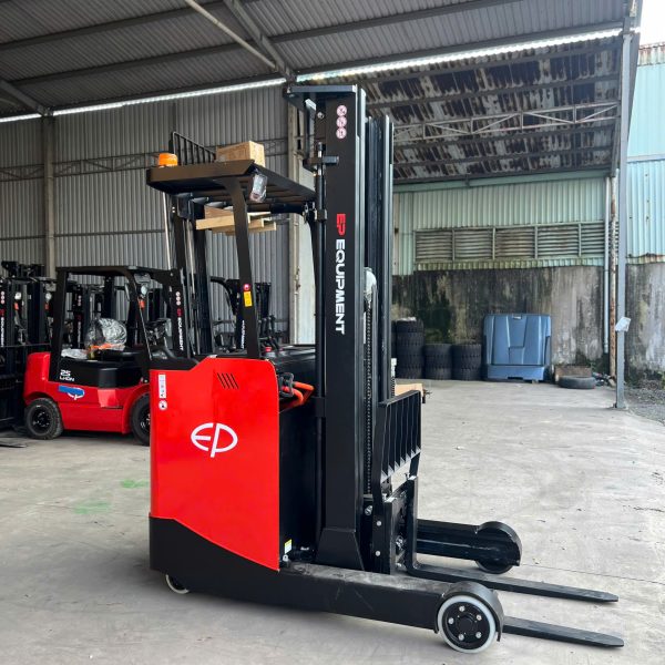 Xe nâng điện đứng lái CQD15S