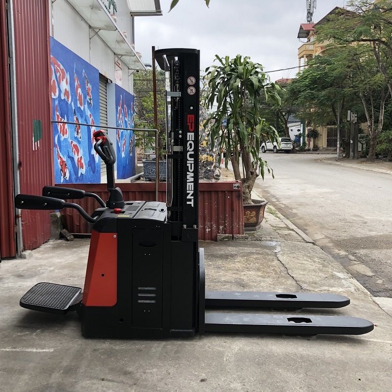 Xe nâng điện đứng lái ES20-20RAS
