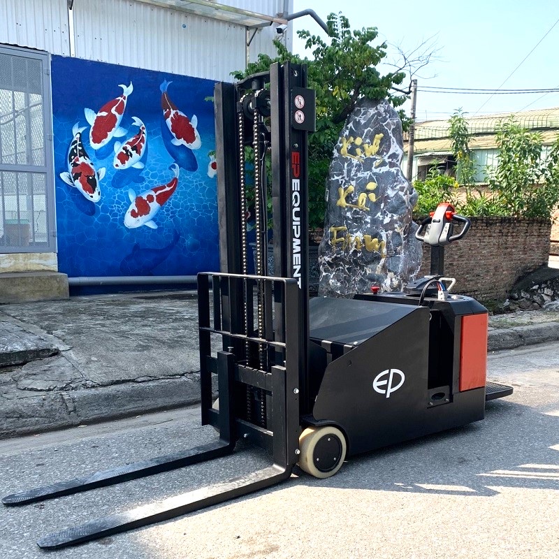 Xe nâng điện đứng lái ES15-15CS