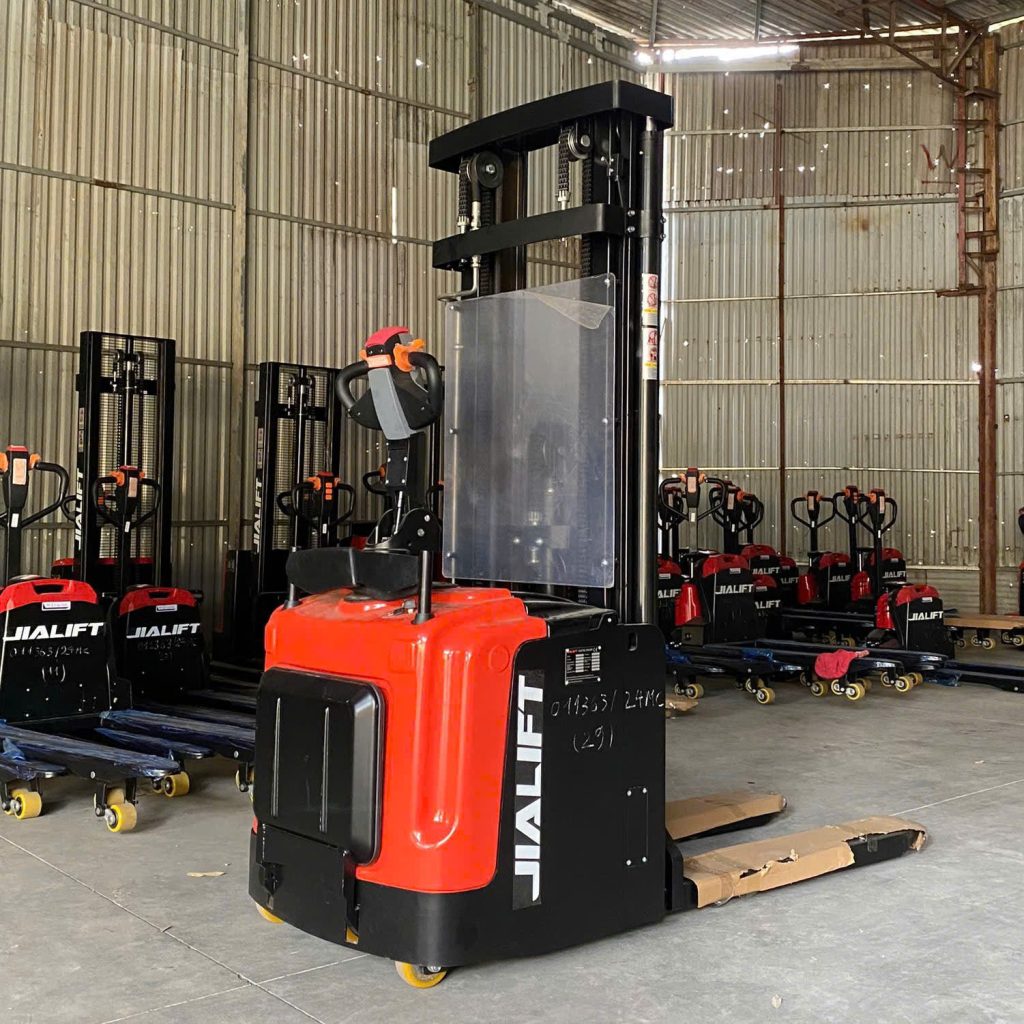 XE NÂNG ĐIỆN STACKER 2 TẤN CL2030GA/CL2032GA/CL2045GA